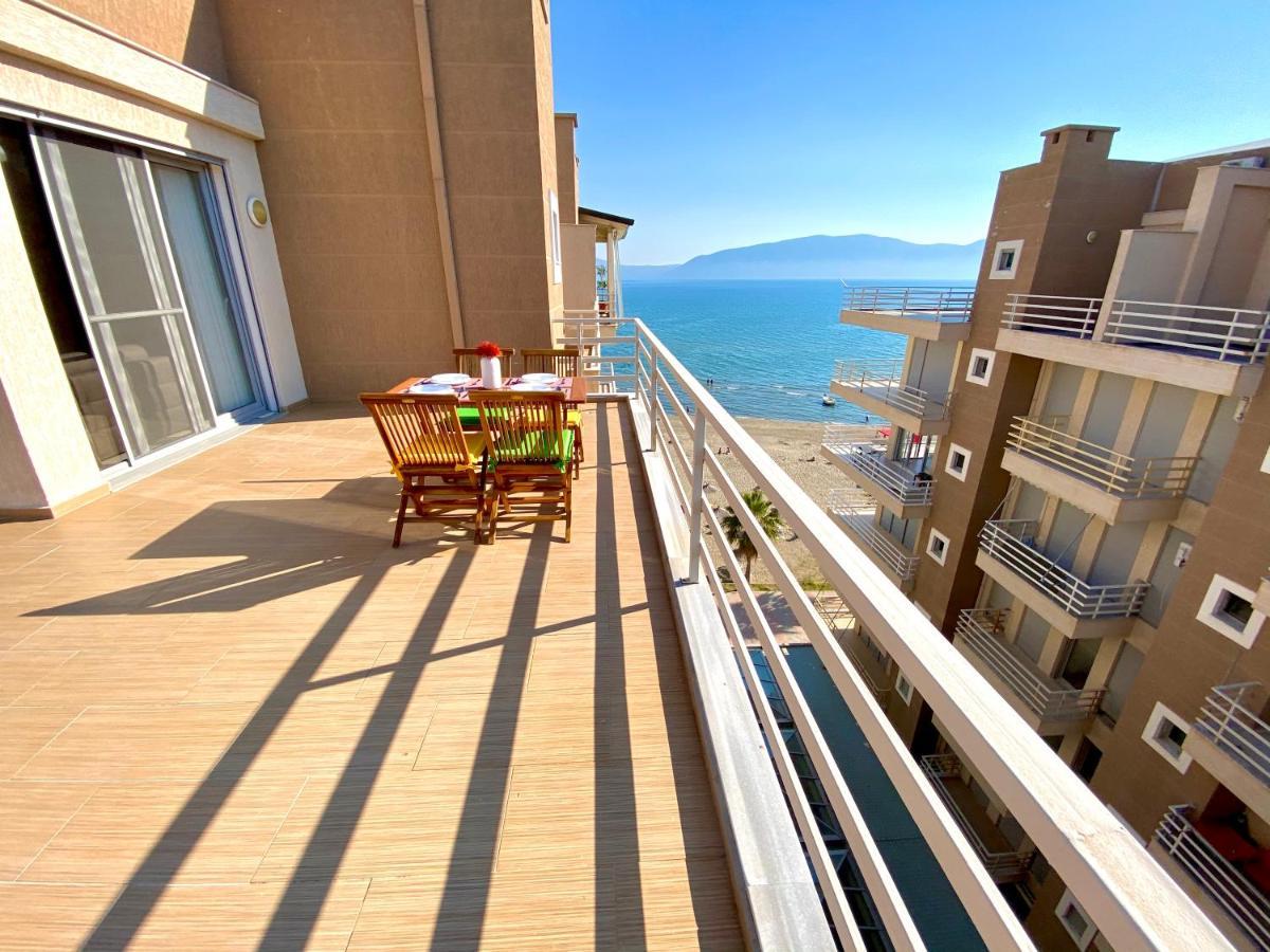 Eka Luxury Two-Bedroom Seaview Apartment Vlorë Exteriör bild