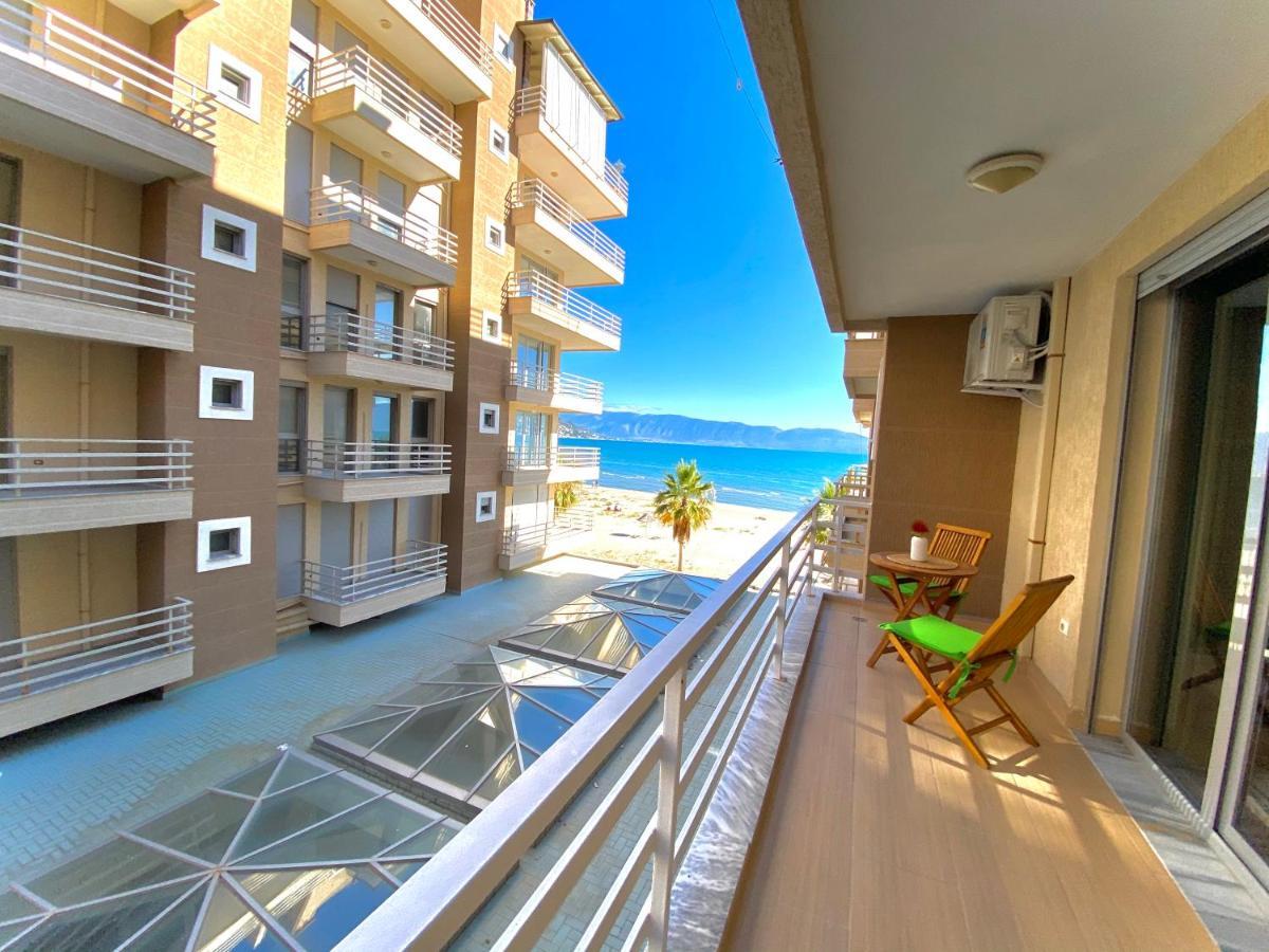 Eka Luxury Two-Bedroom Seaview Apartment Vlorë Exteriör bild