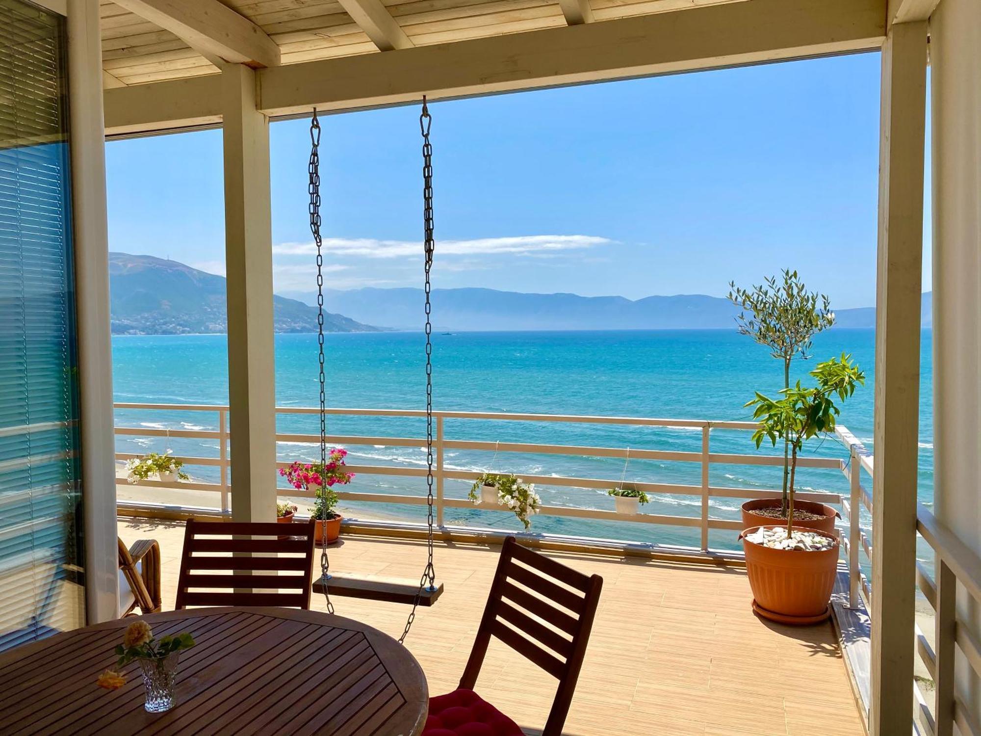 Eka Luxury Two-Bedroom Seaview Apartment Vlorë Exteriör bild