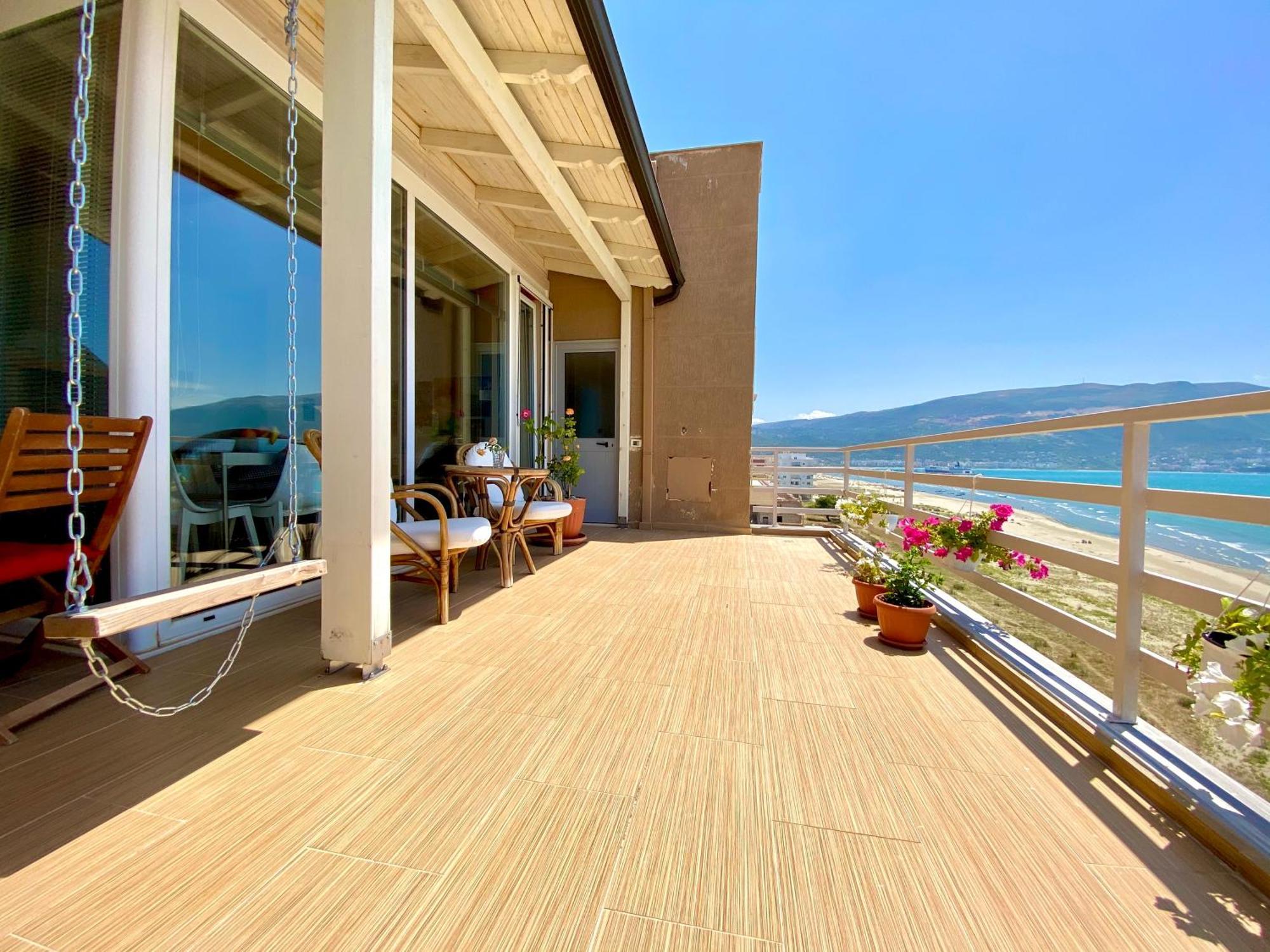 Eka Luxury Two-Bedroom Seaview Apartment Vlorë Exteriör bild