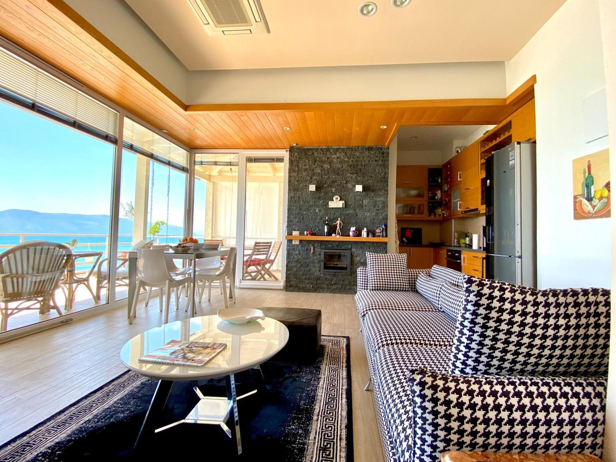 Eka Luxury Two-Bedroom Seaview Apartment Vlorë Exteriör bild